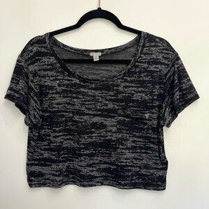 Guess black/white semi-sheer crew neck crop top front pocket & jeweled logo; XL